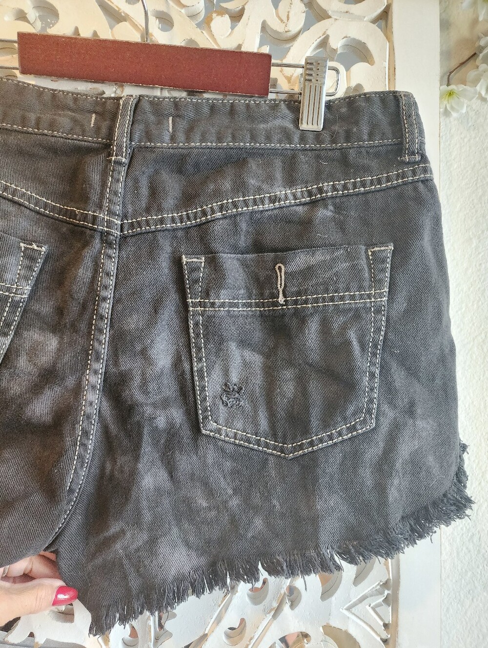 FREE PEOPLE DISTRESS TIE-DYE SHORTS WOMENS SIZE 19 - Picture 12 of 14